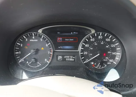 2015 Nissan Altima 2.5 Sv z USA, uszkodzony, nr VIN 1N4AL3AP9FC243263